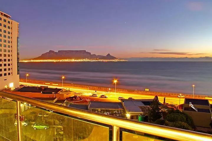 Infinity Oceanview 303A Apartment Bloubergstrand